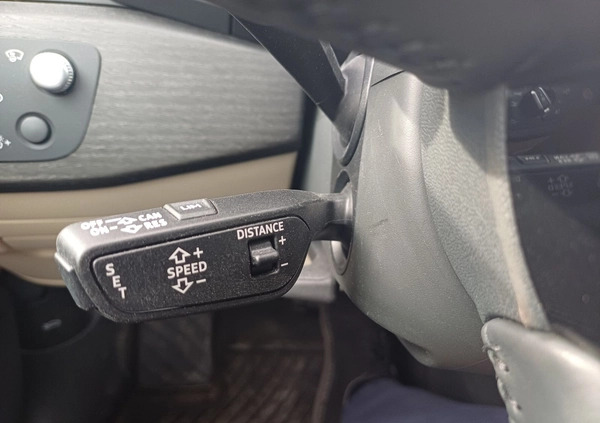 Audi A4 cena 154900 przebieg: 75257, rok produkcji 2019 z Prochowice małe 352